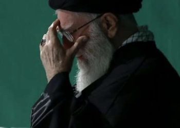 Ali Jameneí lidera homenaje al fallecido presidente Raisí