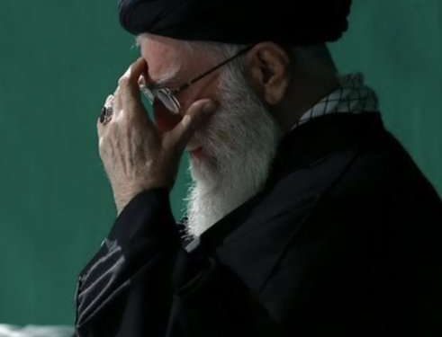 Ali Jameneí lidera homenaje al fallecido presidente Raisí