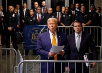 Se Cierra la Etapa de Testimonios en el Juicio de Trump, Quien Opta por no Declarar