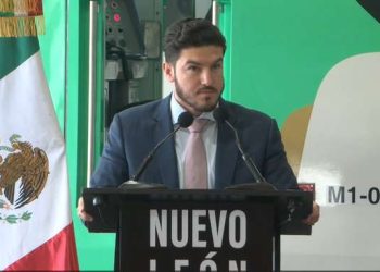 Samuel García se compromete a mejorar transporte y seguridad en Monterrey