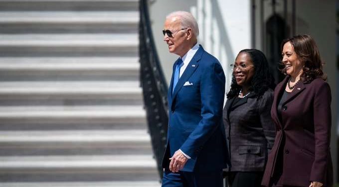 El Senado Confirma al Juez Federal Número 200 del Mandato de Biden