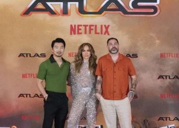 Jennifer Lopez Roba Suspiros en México Durante la Promoción de “Atlas”