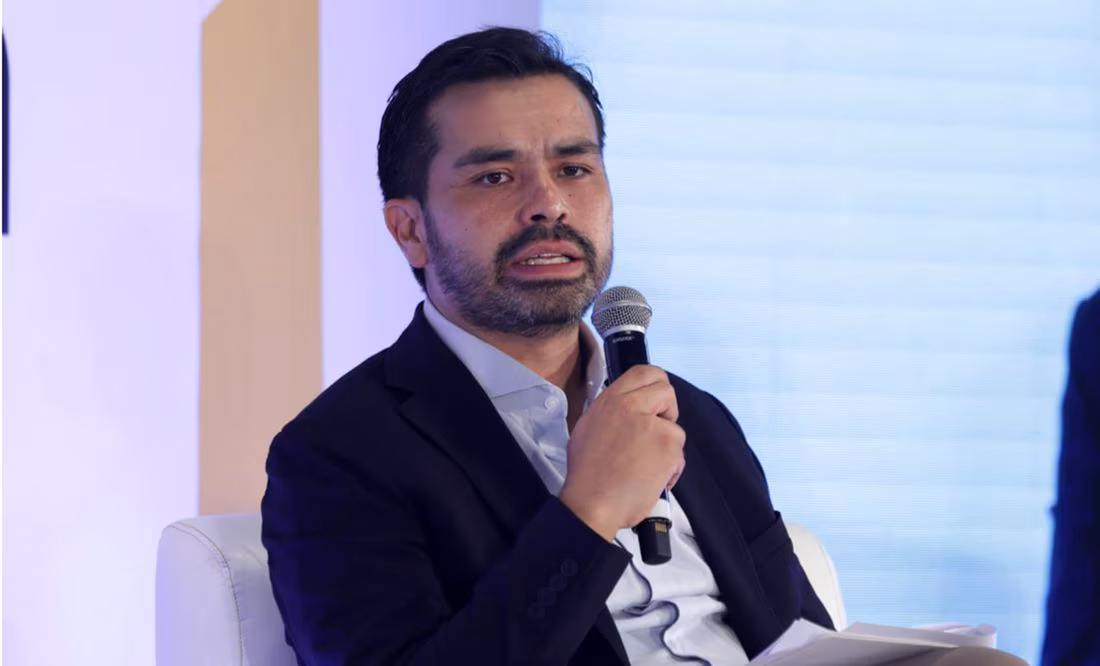 Jorge Álvarez Máynez ajusta actividades de campaña tras tragedia en Nuevo León