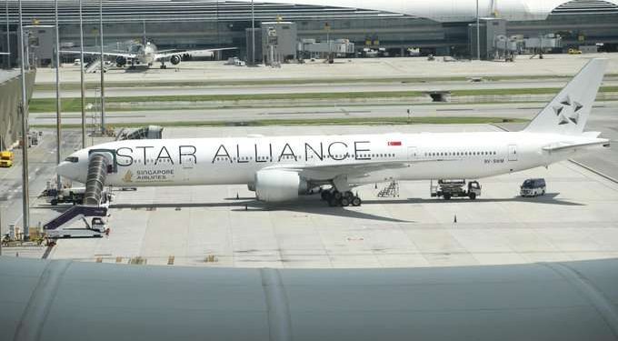 Investigación sobre Vuelo de Singapore Airlines en el que Murió un Británico por Turbulencias