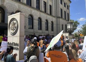 Iowa refuerza su postura con polémica ley migratoria