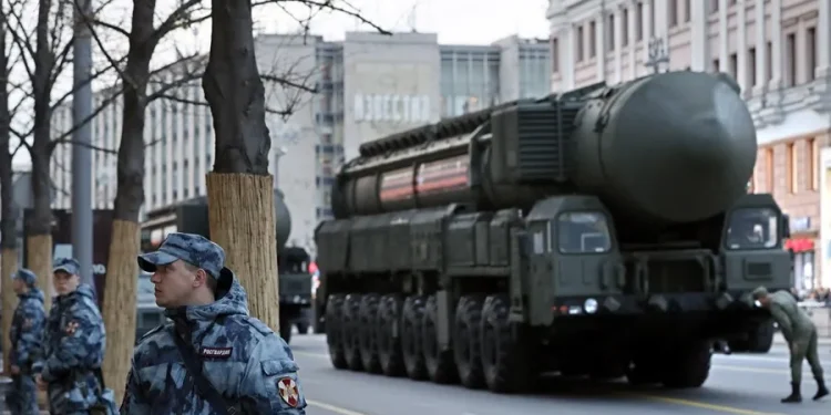 La segunda etapa de los ejercicios de fuerzas nucleares tácticas de Rusia responde a tensiones internacionales.