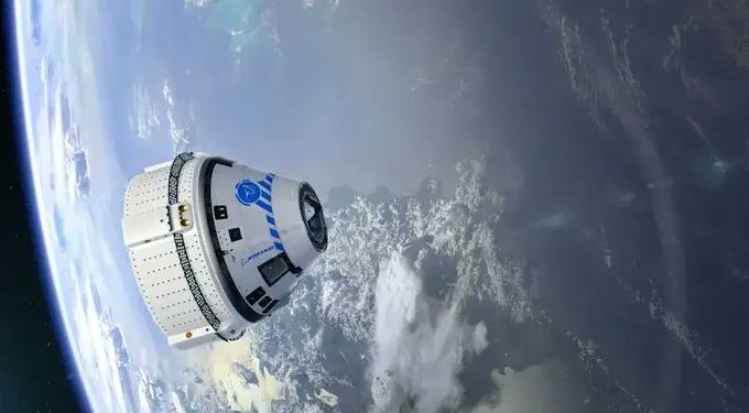 Astronautas atrapados en la ISS: regresar con problemas o esperar ayuda de SpaceX
