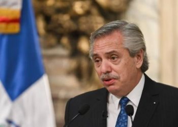 Alberto Fernández renuncia al Partido Justicialista tras acusaciones de violencia
