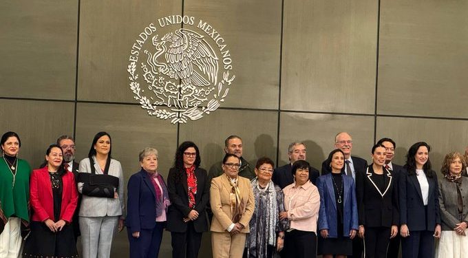 Inicia transición en Segob con Luisa María Alcalde y Rosa Icela Rodríguez