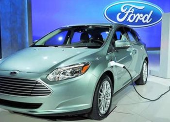 Ford pospone producción de autos eléctricos y sufrirá pérdidas de hasta 1,500 millones de dólares