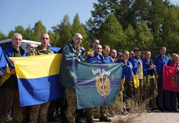 Rusia y Ucrania intercambian 230 prisioneros de guerra tras la incursión en Kursk