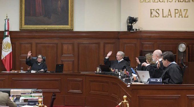Ministros de la Corte suspenden sesión ante protestas contra reforma judicial