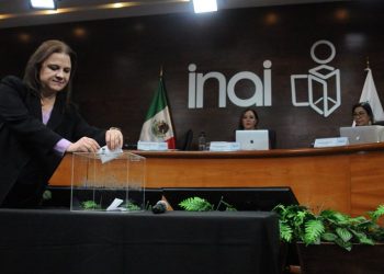 Avanza la eliminación del INAI y seis órganos autónomos más