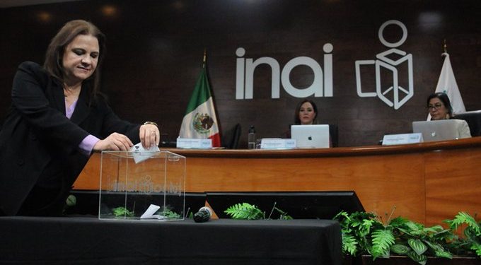 Avanza la eliminación del INAI y seis órganos autónomos más