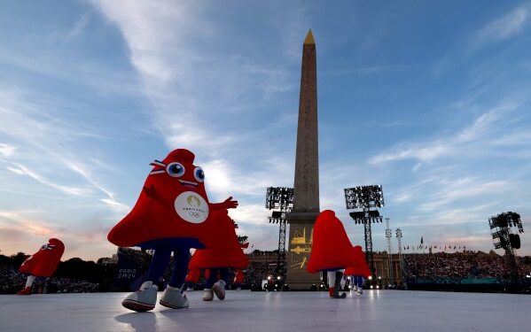 París inaugura los Juegos Paralímpicos, cerrando el verano deportivo