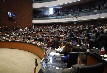 Inicio de la sesión en el Senado sobre la reforma judicial con una oposición dividida