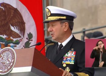 Sedena y Marina muestran respeto a Claudia Sheinbaum en el último desfile de AMLO