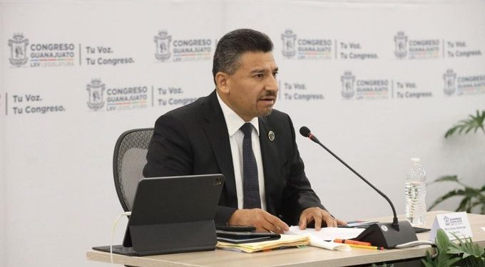 Carlos Zamarripa deja el cargo de Fiscal General de Guanajuato; su renuncia será efectiva en 2025