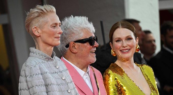 Pedro Almodóvar y sus estrellas brillan en la alfombra roja de Venecia