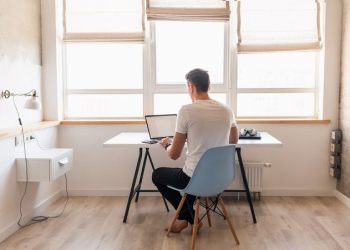 CDMX busca incluir el derecho a la desconexión digital en su Constitución