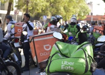 Claudia Sheinbaum presenta 8 claves para la reforma del trabajo en plataformas digitales