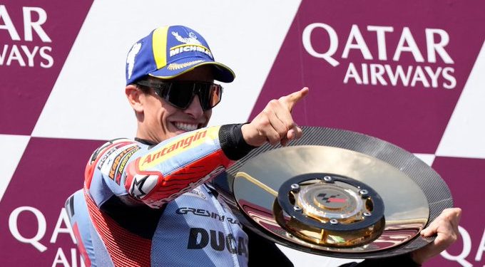 Marc Márquez y Aldeguer alcanzan su tercera victoria del año en Australia; Alonso iguala récord de Rossi