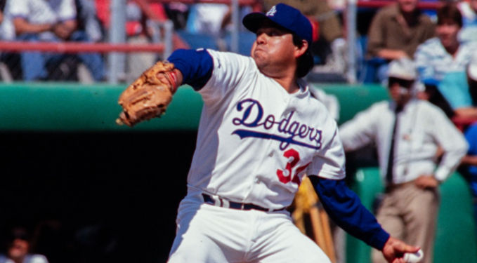 Emotivo homenaje a Fernando Valenzuela en la Serie Mundial entre Yankees y Dodgers