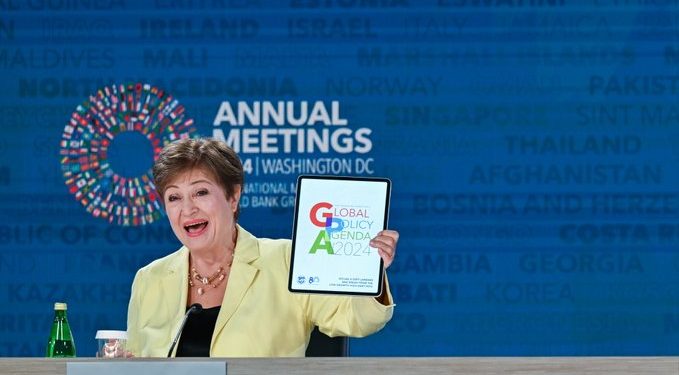 FMI advierte sobre riesgo de estancamiento económico global y presiones a gobiernos