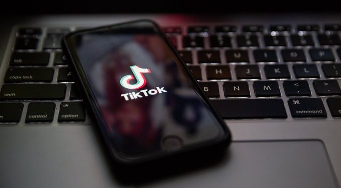 Texas presenta una demanda contra TikTok por violaciones a la privacidad de menores