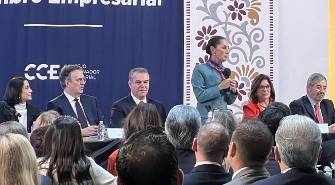 Sheinbaum anuncia inversiones de 20 mil millones de dólares en México durante el CEO Dialogue