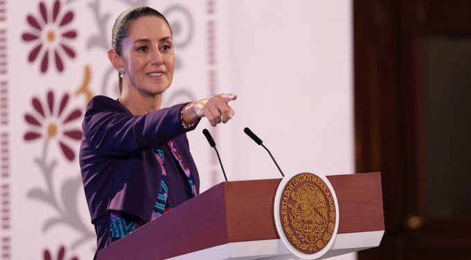 Claudia Sheinbaum anuncia apoyos para damnificados por el huracán John en Guerrero y Oaxaca
