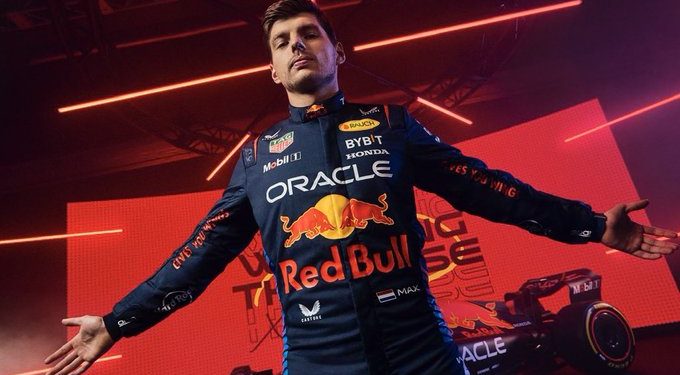 Verstappen gana el Esprint de Austin; Sainz brilla en segundo lugar