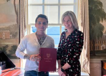 Christian Nodal es reconocido por Harvard; Ángela Aguilar le dedica un mensaje especial