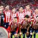 Jugador de Chivas lanza artefacto explosivo en sala de prensa; medios piden disculpa