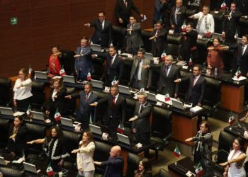 Senado aprueba protección salarial contra la inflación; reforma es turnada a congresos estatales