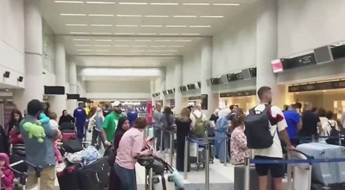 El embajador israelí en la ONU insinúa la posibilidad de bombardear el aeropuerto de Beirut