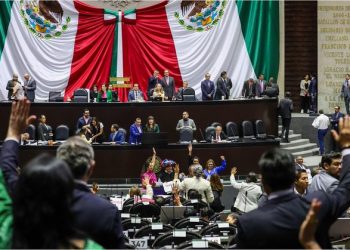 Aprobada reforma que permite el uso de vías ferroviarias para transporte de pasajeros