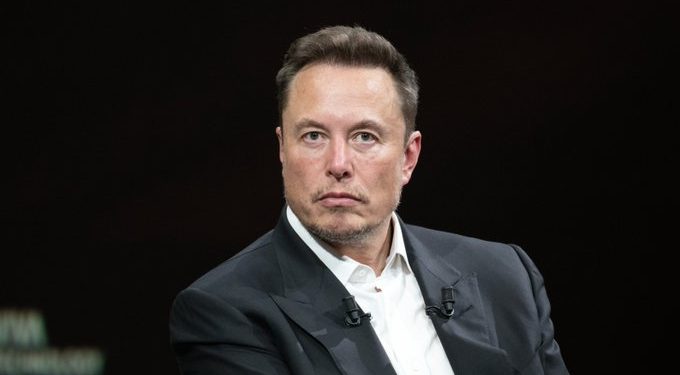Elon Musk no logra trasladar demanda sobre pagos a votantes a tribunal federal