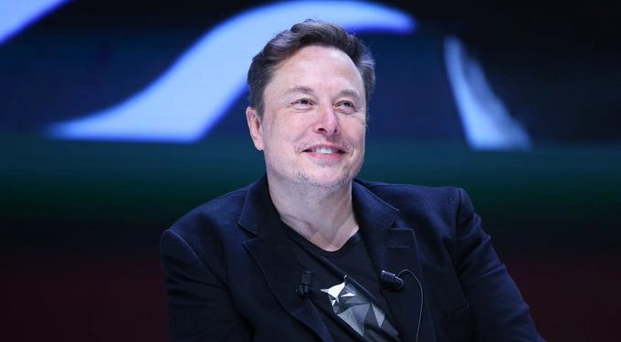 Elon Musk busca expertos para reducir el gasto público en nuevo departamento