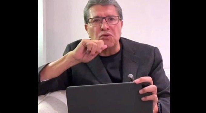 Monreal se disculpa tras usar helicóptero y recibir críticas de Claudia Sheinbaum
