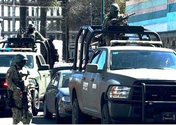 Detienen a siete funcionarios municipales en operativo en Edomex