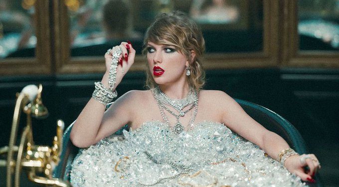 Taylor Swift alcanza un nuevo récord con 49 premios Billboard