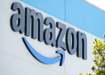 Trabajadores de Amazon en Nueva York anuncian huelga histórica antes de Navidad
