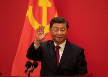 China planea fortalecer su economía con emisión de deuda y recortes de interés