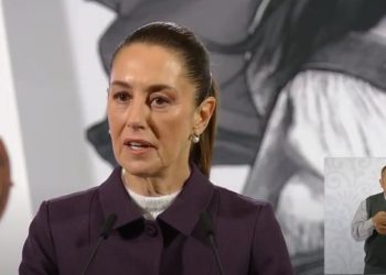 Sheinbaum revisa nombramientos de embajadores y cónsules; aclara caso Carlos Joaquín González