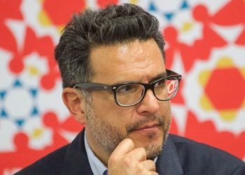 Desaparece el poeta mexicano Julio Trujillo en Inglaterra.