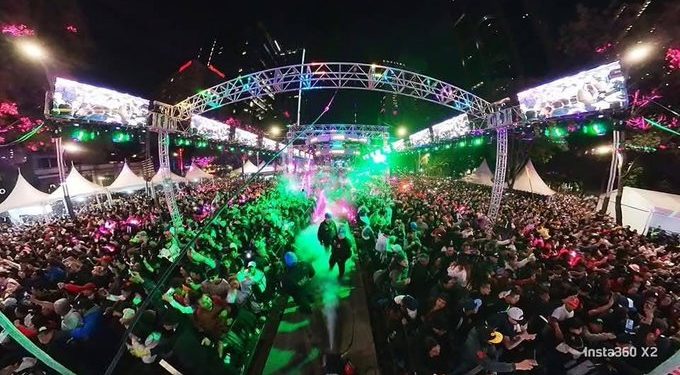 Polymarchs Energiza a 200,000 Personas en Paseo de la Reforma
