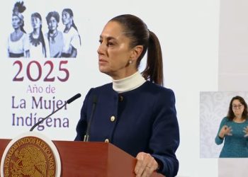 Mañanera de Claudia Sheinbaum hoy 13 de enero: precios, educación y programas sociales.