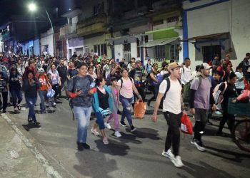 La primera caravana migrante del año parte de Tapachula, Chiapas, buscando llegar a Estados Unidos