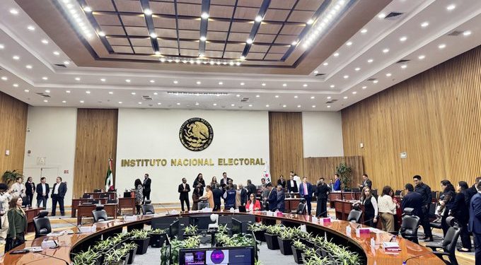 “El INE impone multas millonarias a partidos; PRI y PT los más sancionados”